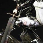 Claymore "Clare vs. Rigaldo" Statue – Bild 6